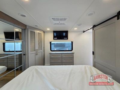 2026 Paradigm 310RL - Photo 30