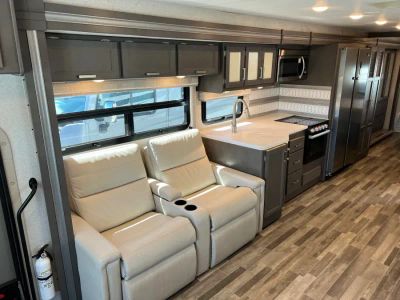 2024 Thor Motor Coach INDIGO — photo 14 view