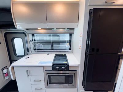 2027 Thor Motor Coach GEMINI — photo 7 view