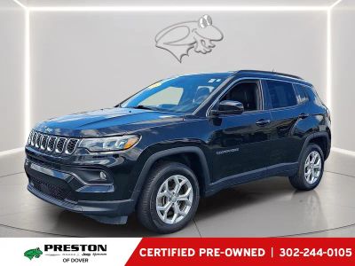 2024 Jeep Compass Latitude in Diamond Black Crystal Pearlcoat — front three-quarter view