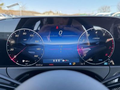 2026 Mercedes-Benz E-Class - Photo 3