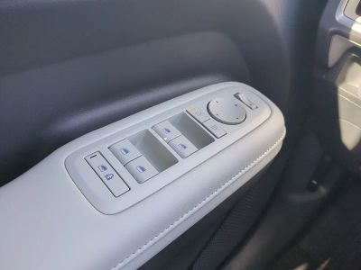 2026 Hyundai SANTA FE HYBRID — photo 30 view