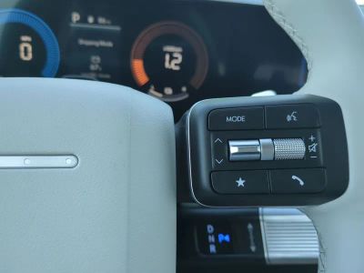 2026 Hyundai SANTA FE HYBRID — photo 32 view