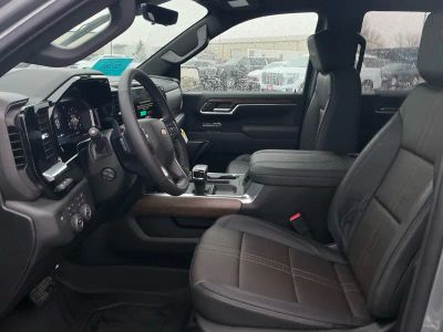 2026 Chevrolet Silverado 1500 — photo 10 view