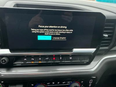 2026 Chevrolet Silverado 1500 — photo 12 view