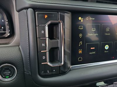 2024 GMC Yukon XL - Photo 27