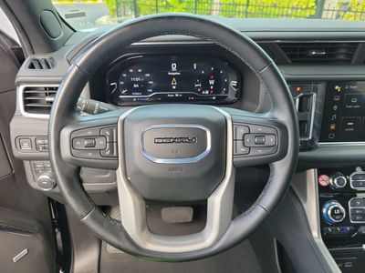 2024 GMC Yukon XL - Photo 31