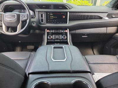 2024 GMC Yukon XL - Photo 14