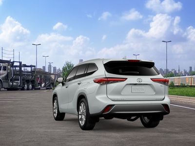 2026 Toyota Highlander Hybrid — photo 7 view