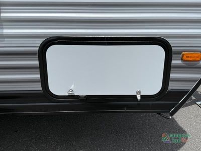 2026 Coachmen RV Catalina Summit Series 7 — photo 33 view