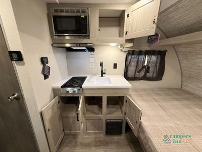 2026 Coachmen RV Catalina Summit Series 7 — photo 17 view