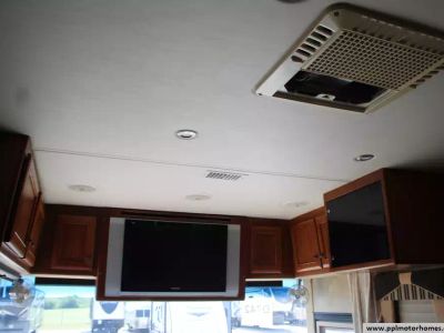 2006 Country Coach DAVINCI 400 — photo 11 view