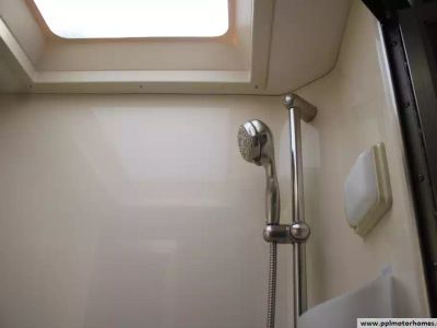 2006 Country Coach DAVINCI 400 — photo 26 view