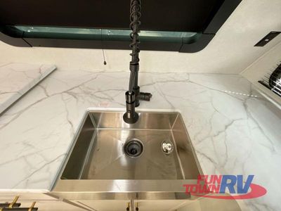 2025 Dutchmen RV Astoria - Photo 20