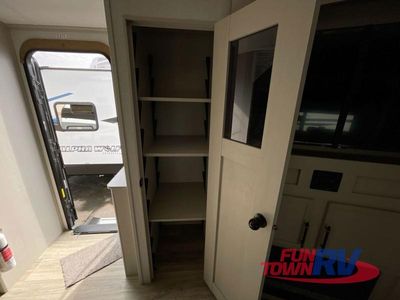 2025 Dutchmen RV Astoria - Photo 26