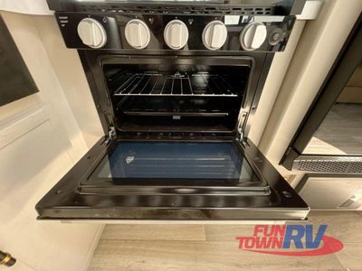 2025 Dutchmen RV Astoria - Photo 22