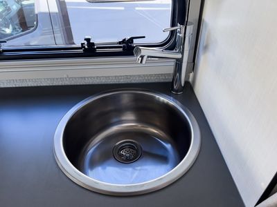 2026 Winnebago EKKO — photo 10 view
