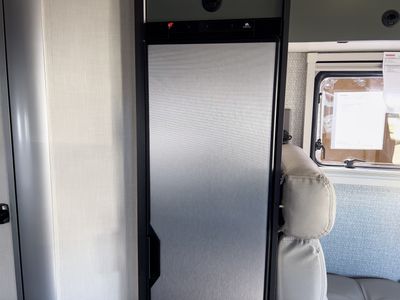 2026 Winnebago EKKO — photo 11 view