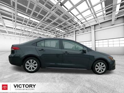 2025 Toyota Corolla - Photo 2