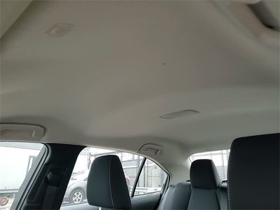 2025 Toyota Corolla - Photo 19