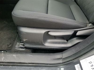 2025 Toyota Corolla - Photo 11