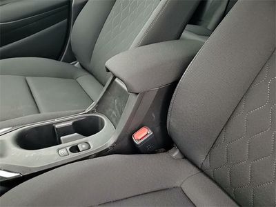 2025 Toyota Corolla - Photo 18