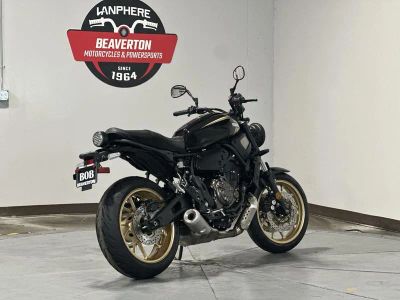 2026 Yamaha XSR700TB - Photo 3