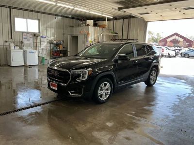 2024 GMC Terrain SLE in Ebony Twilight Metallic — front three-quarter view
