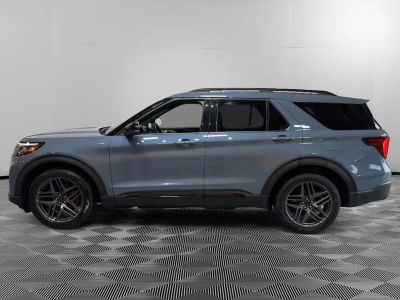 2025 Ford Explorer — side profile view