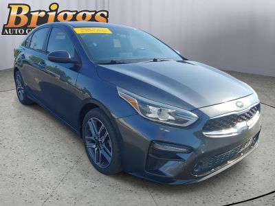 2019 Kia Forte — interior view