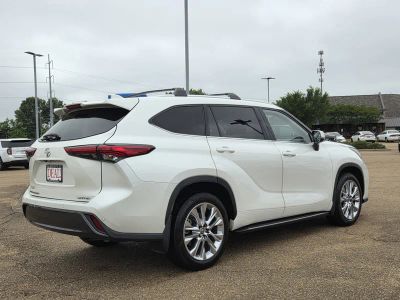 2020 Toyota Highlander - Photo 5