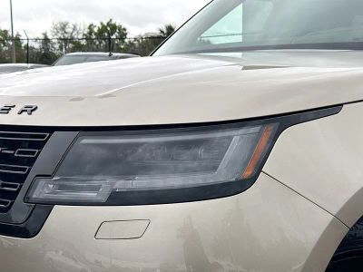 2026 Land Rover Range Rover — photo 9 view