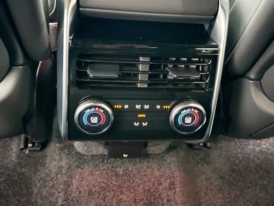 2026 Land Rover Range Rover — photo 20 view