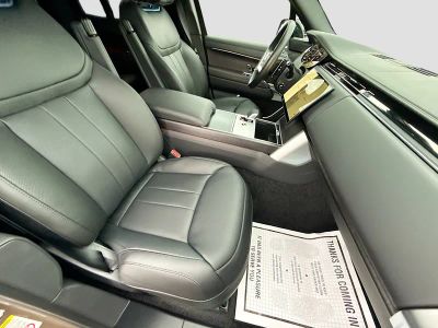 2026 Land Rover Range Rover — photo 15 view