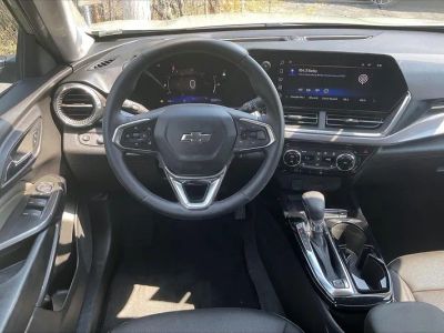 2025 Chevrolet Trax — detail view