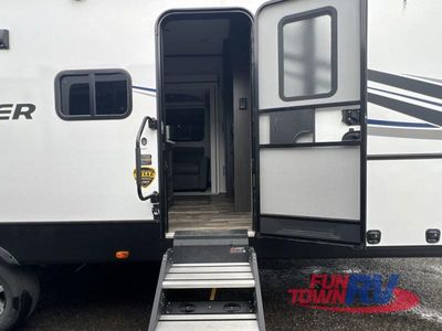 2024 CrossRoads RV Cruiser Aire - Photo 12