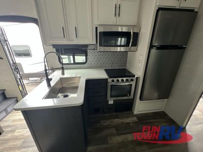 2024 CrossRoads RV Cruiser Aire - Photo 20