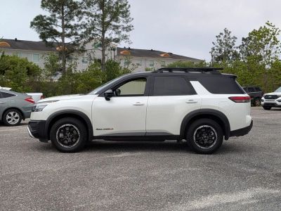 2024 Nissan Pathfinder - Photo 2