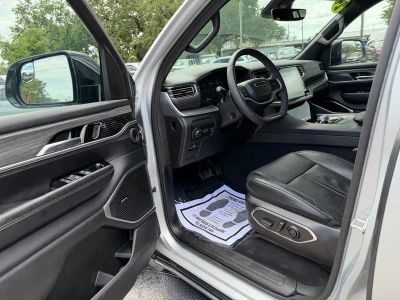 2024 Jeep Wagoneer — photo 15 view