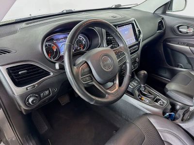 2020 Jeep Cherokee — photo 7 view