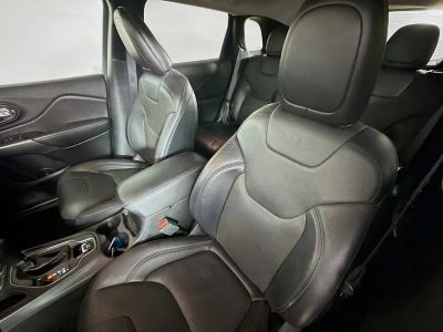 2020 Jeep Cherokee — photo 22 view