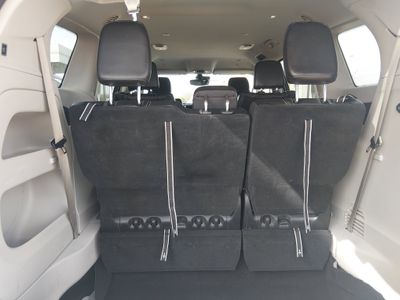 2023 Chrysler Pacifica — photo 11 view
