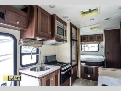 2019 Forest River RV Sunseeker LE - Photo 10