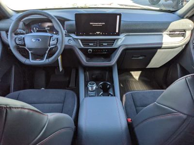 2026 Ford Explorer — photo 12 view