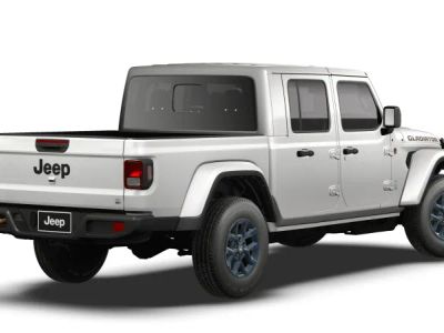 2026 Jeep Gladiator — side profile view