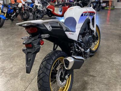 2025 Honda Transalp - Photo 4