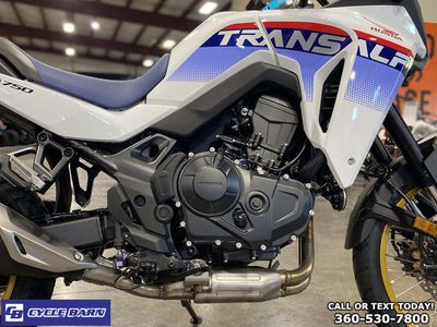 2025 Honda Transalp - Photo 9