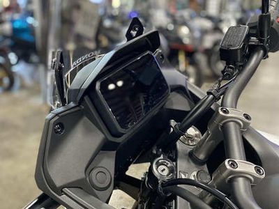 2025 Honda Transalp - Photo 11