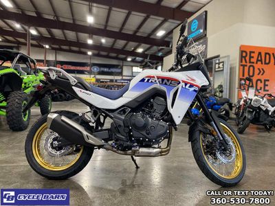 2025 Honda Transalp - Photo 2