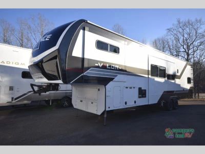 2026 Alliance RV Valor - Photo 5